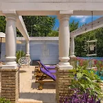 Nika With Private Swimming Pool In *