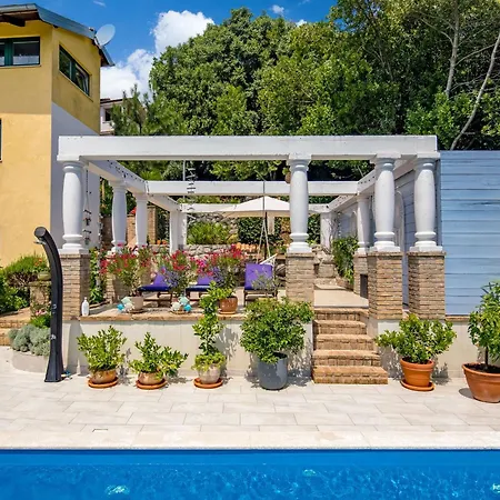 Nika With Private Swimming Pool In * Kastav