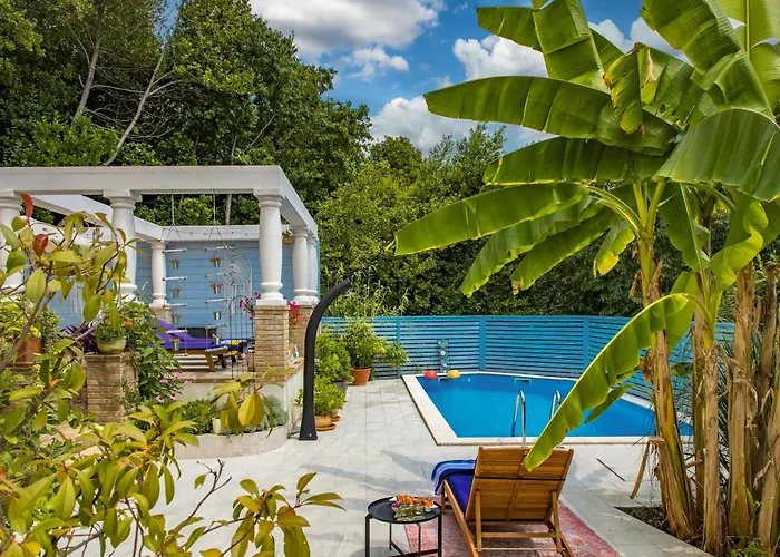 Nika With Private Swimming Pool In Semesterbostad Kastav