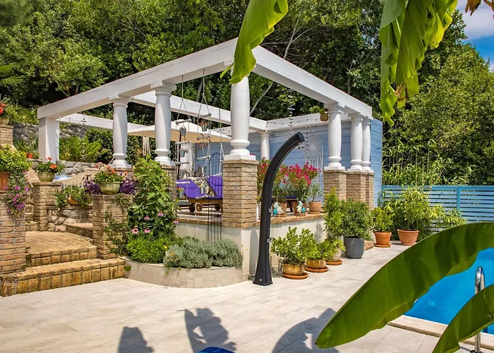 Semesterbostad Nika With Private Swimming Pool In